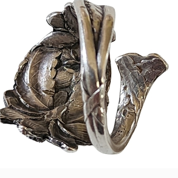 Art Nouveau Sterling Silver Floral Spoon Wrap Ring - Picture 5 of 7